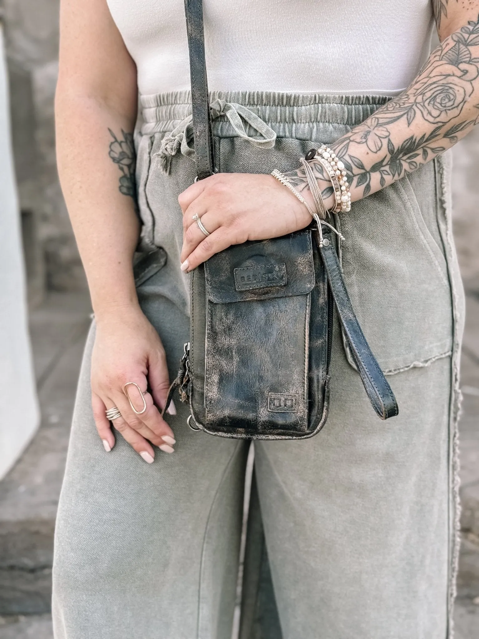 Alelike Bed-Stu Bag - Black Lux