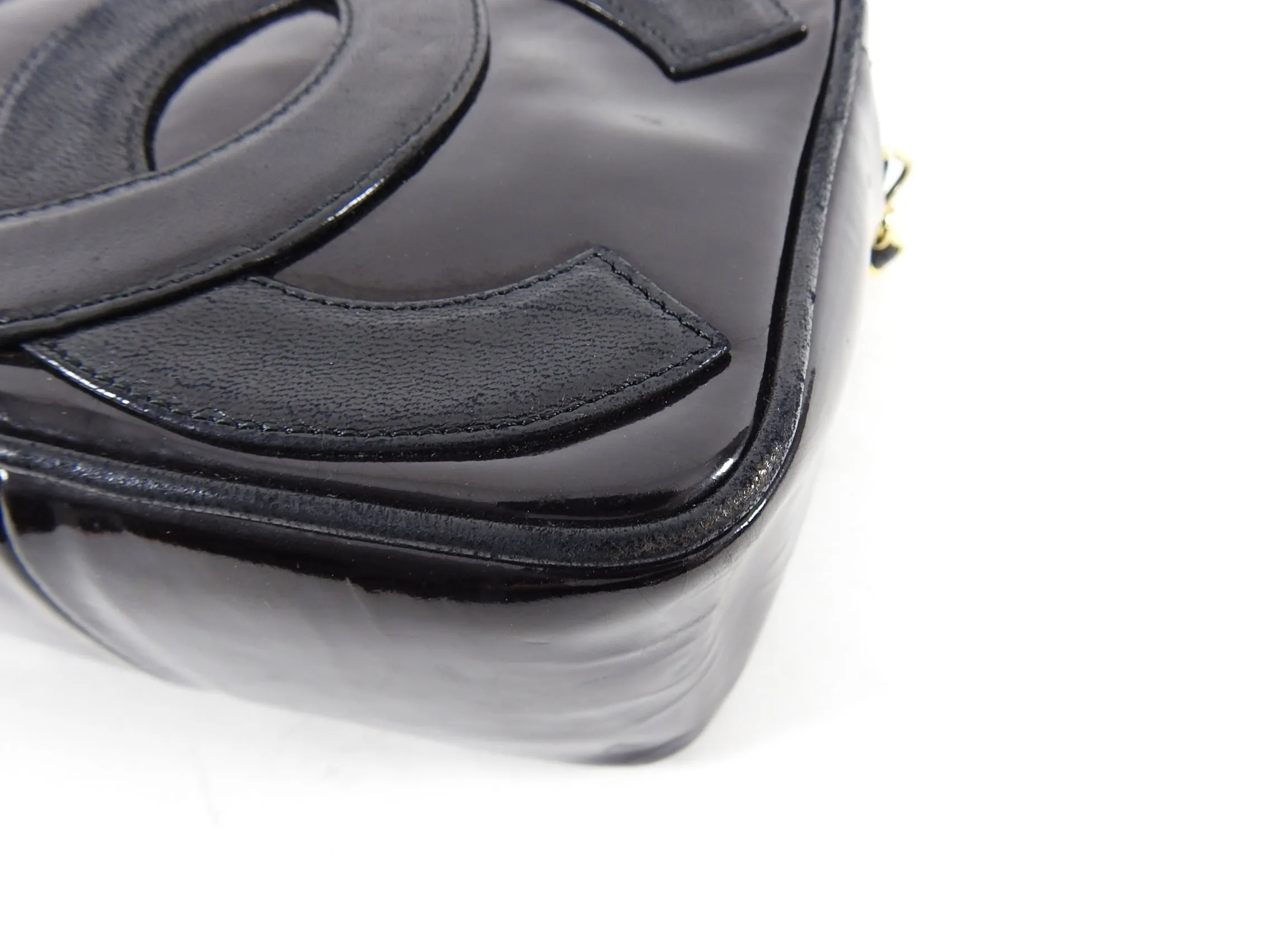 Chanel Vintage 1986 Mini Black Patent CC Logo Camera Bag