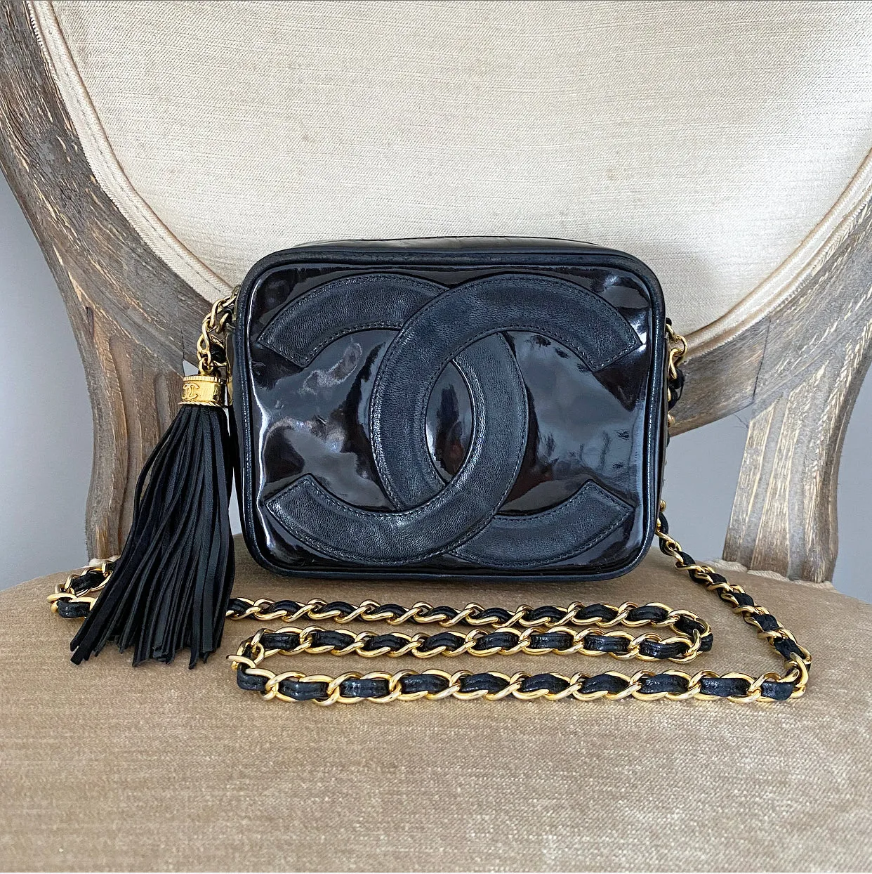 Chanel Vintage 1986 Mini Black Patent CC Logo Camera Bag