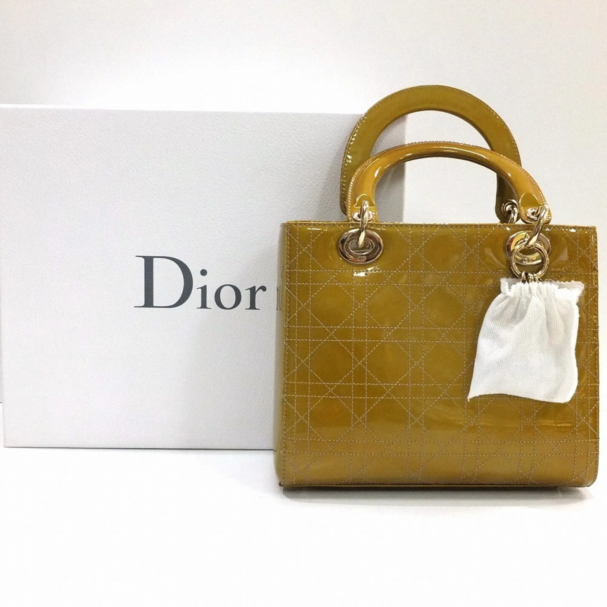 Christian Dior Lady cannage patent leather bag