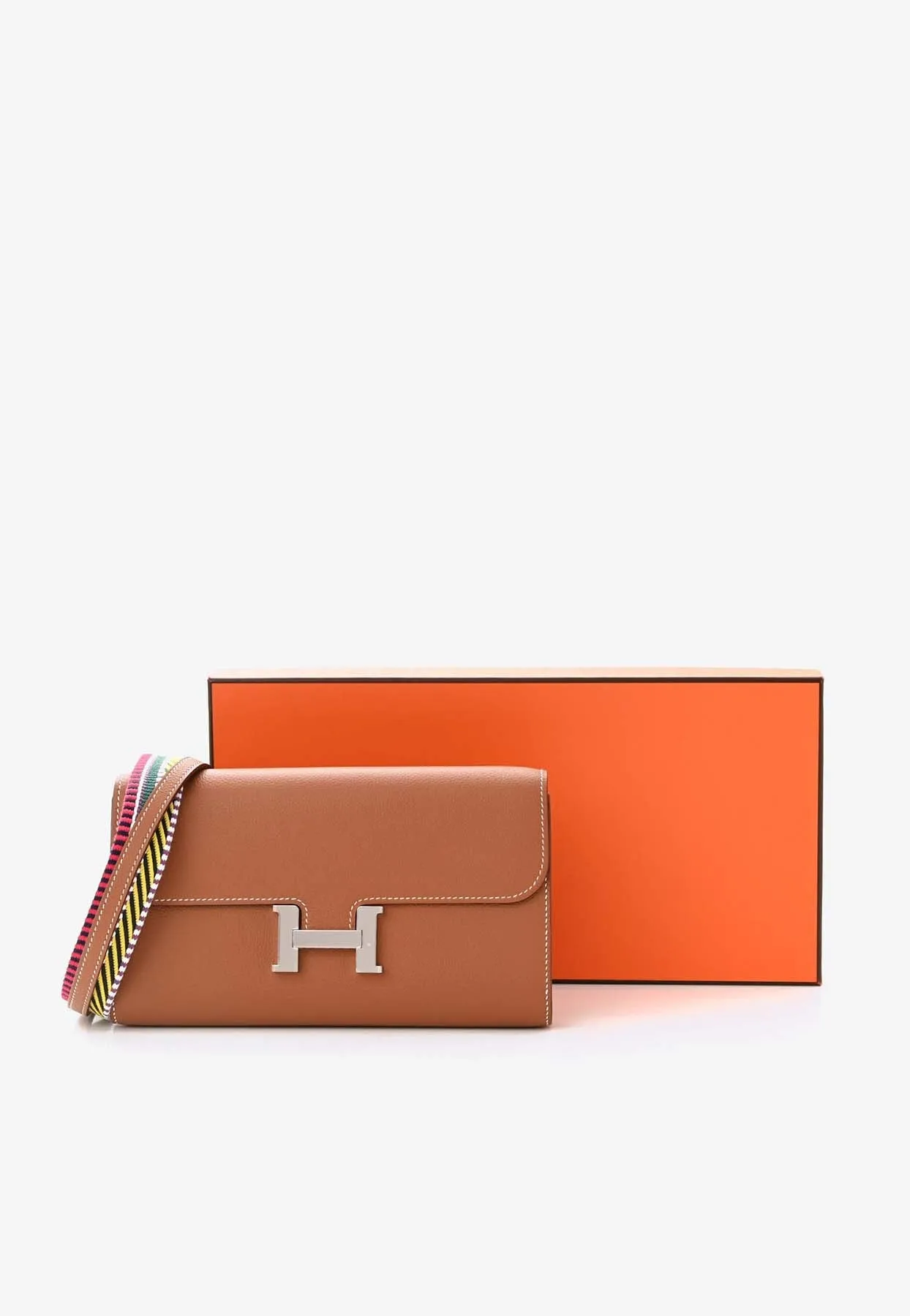 Constance Long Wallet To Go Cavale in Gold Evercolor Leather with Palladium Hardware