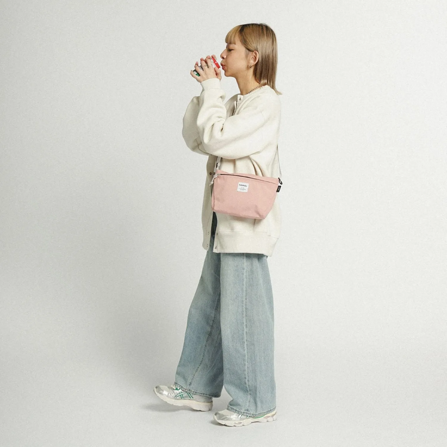 Hellolulu Cana Compact Utility Bag Recycled