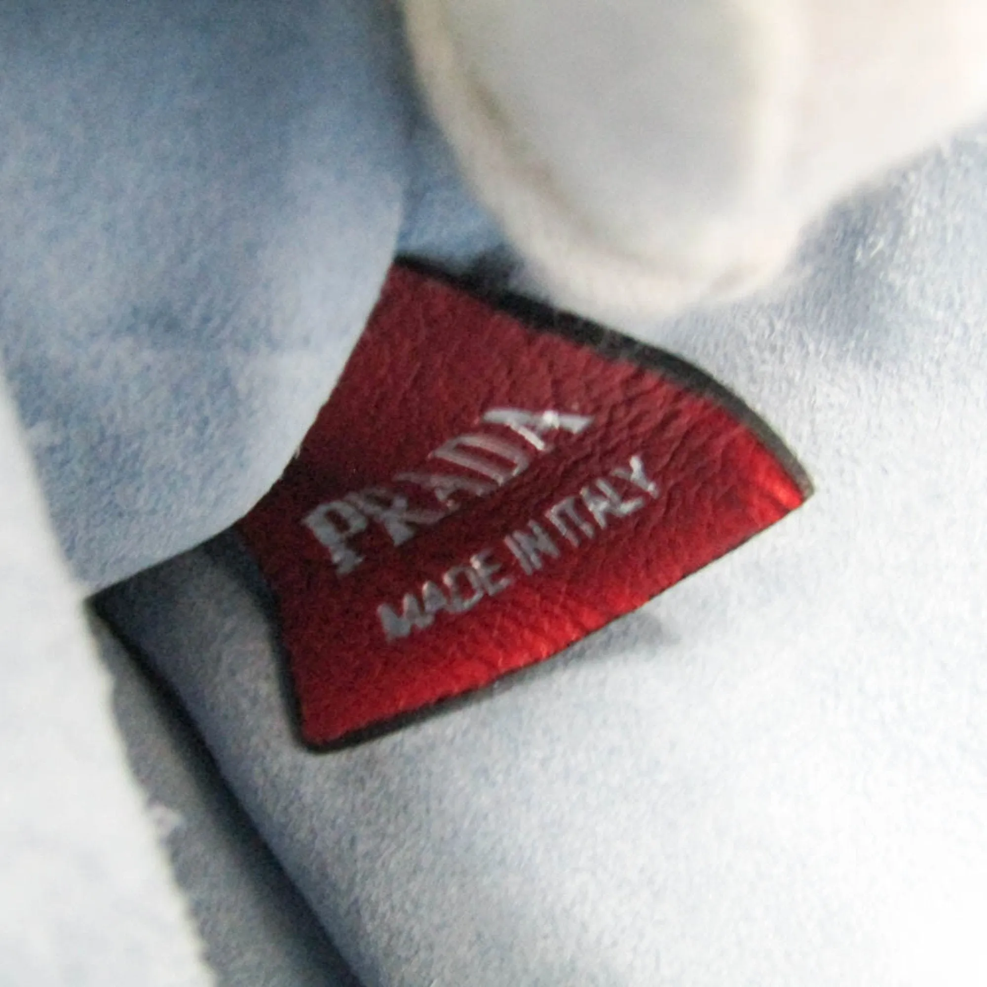 Prada Etiquette  Leather Shoulder Bag ()