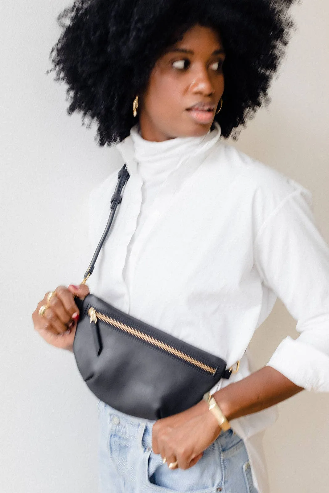 Sling Bag in Black